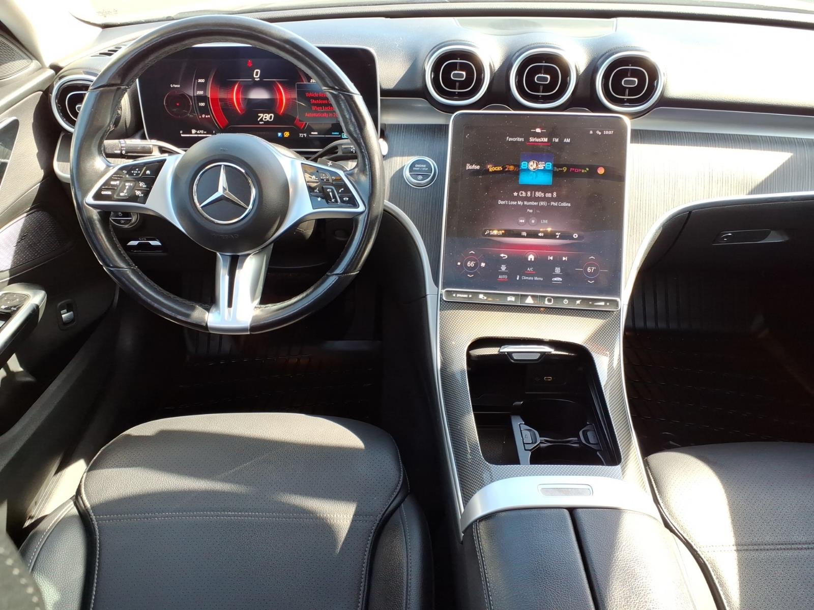 Mercedes-BenzC-Class2
