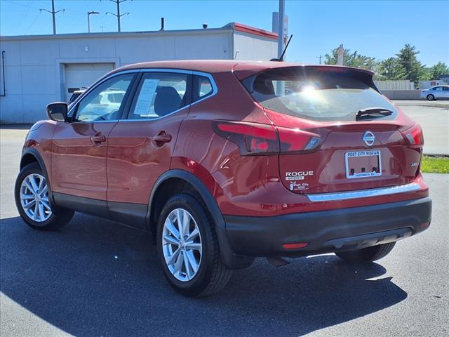2017 Nissan Rogue Sport S