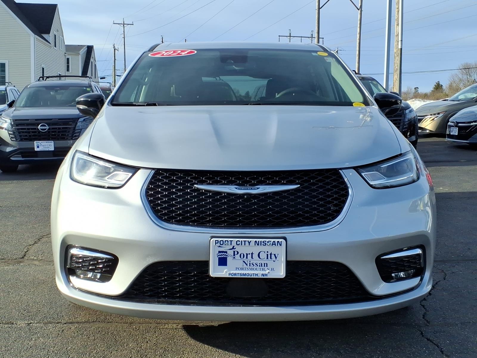 ChryslerPacifica32