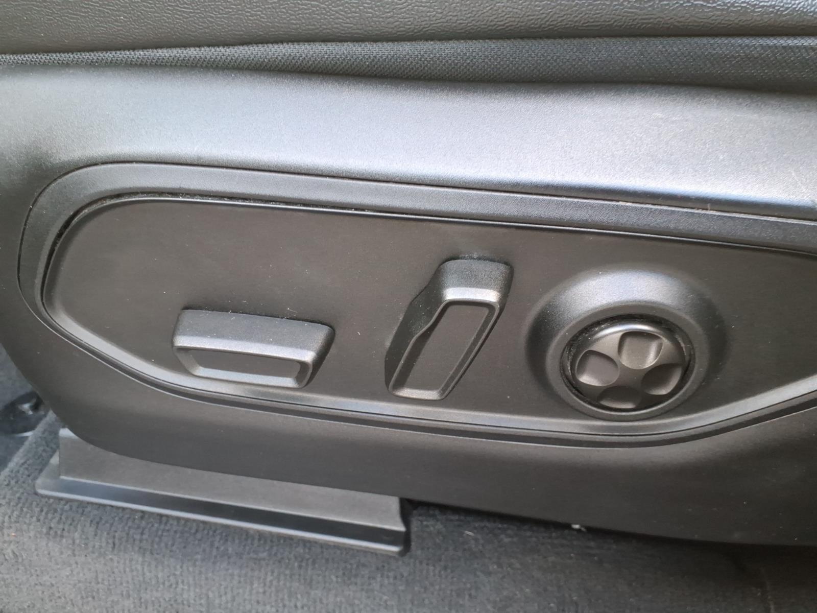 JeepGrand Cherokee4