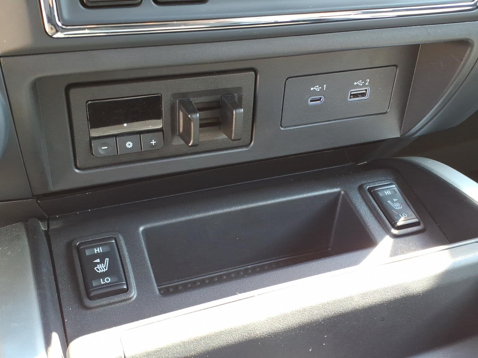 NissanTitan5