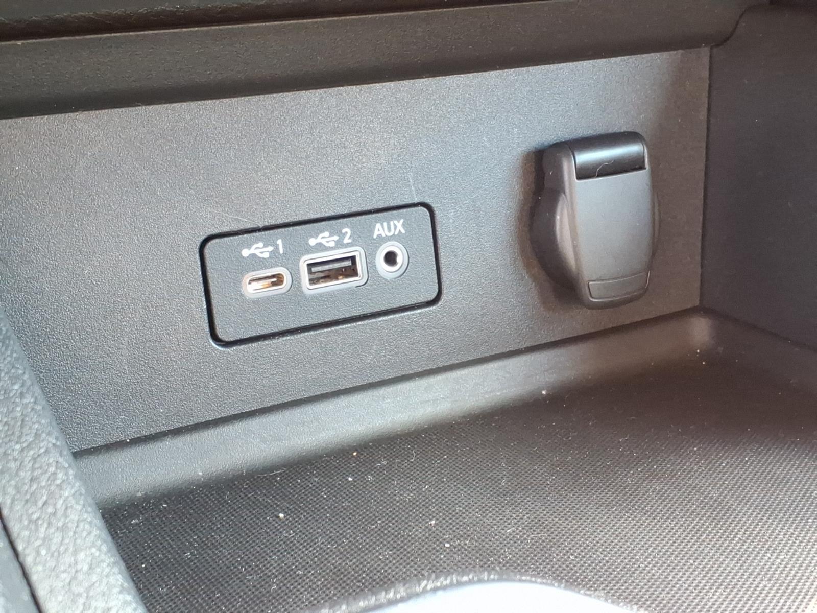 NissanSentra5