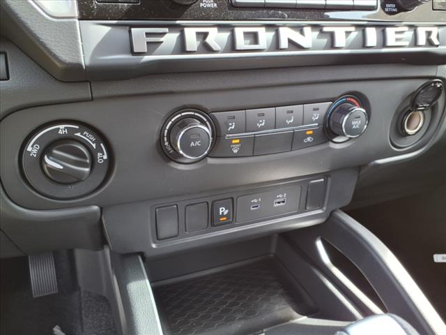 2025 Nissan Frontier SV