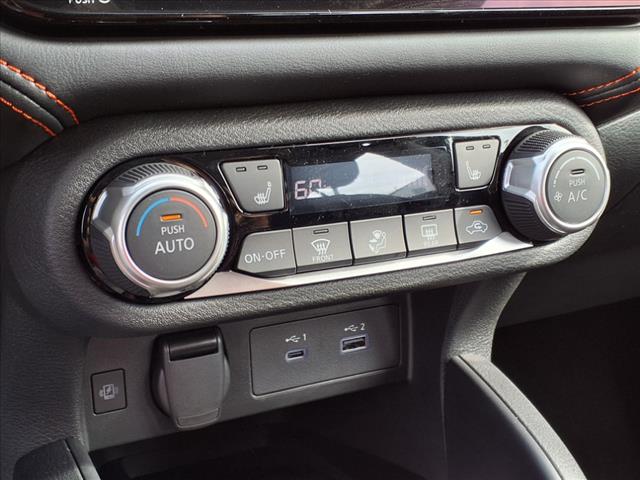 2025 Nissan Versa SR