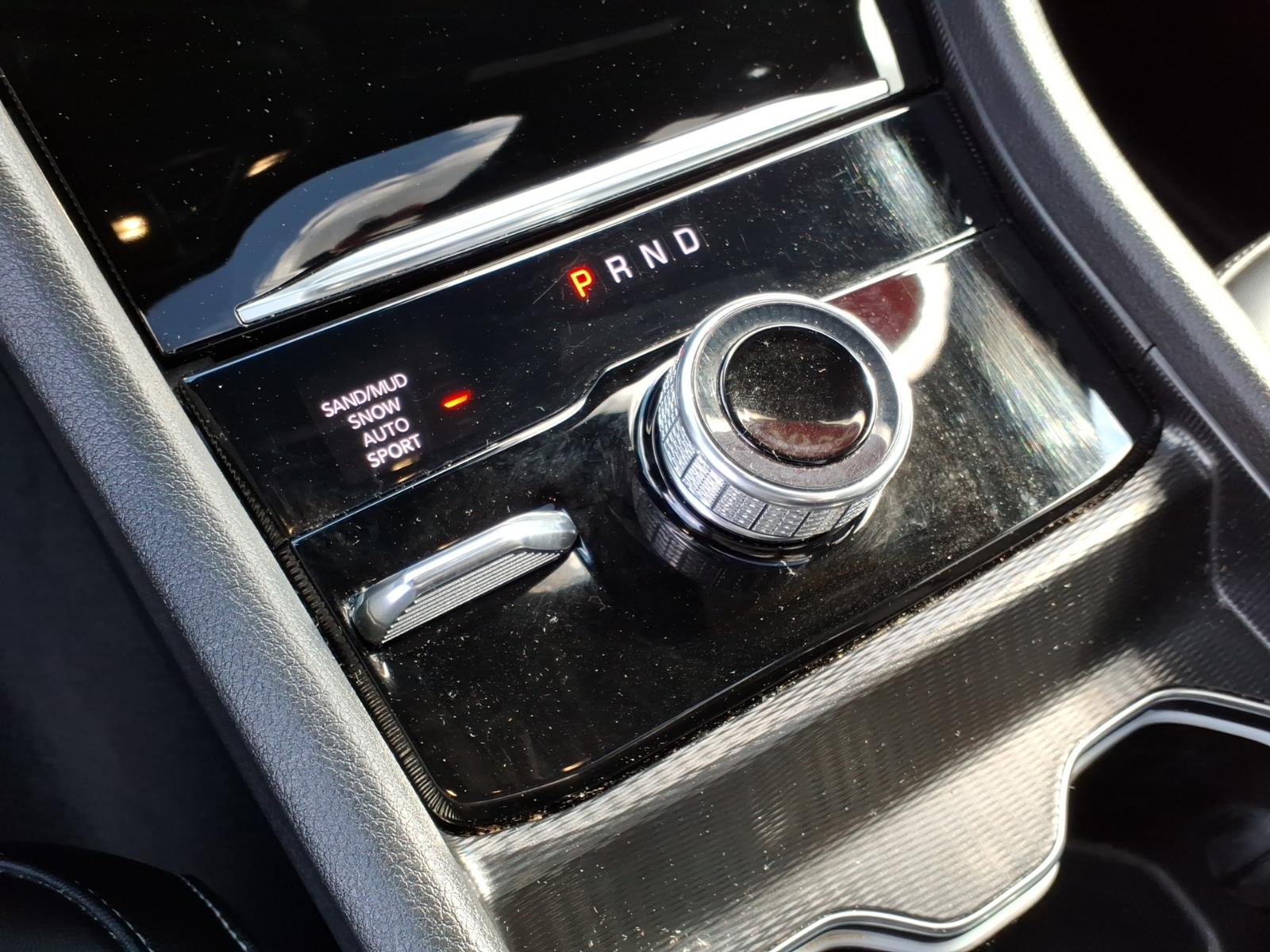 JeepGrand Cherokee6