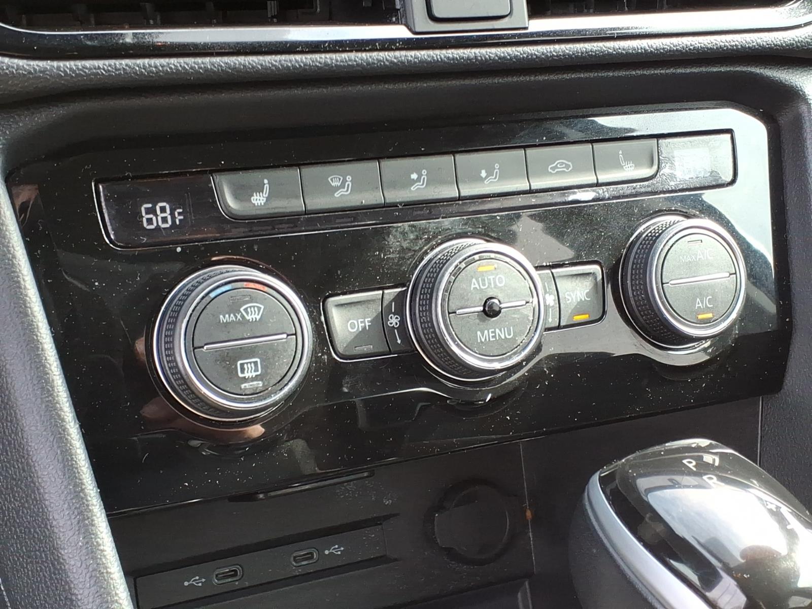 VolkswagenTaos7
