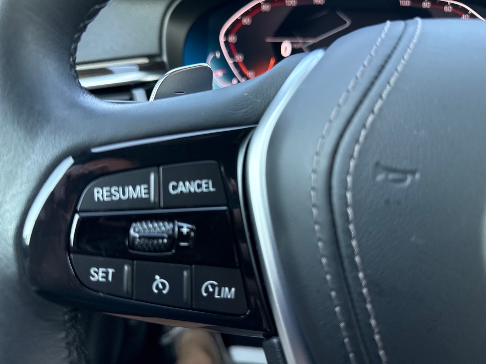 BMW5 Series8