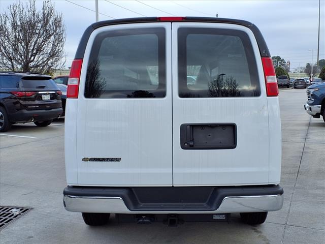 2025 Chevrolet Express 2500