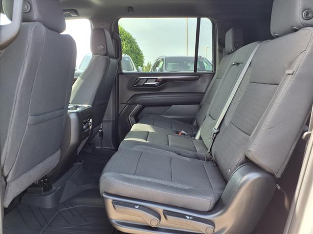 2025 Chevrolet Suburban LS
