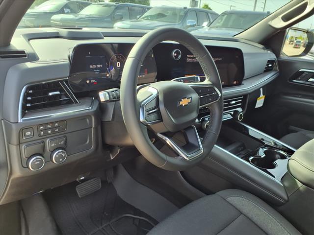 2025 Chevrolet Suburban LS