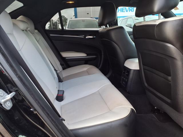2021 Chrysler 300 S V8