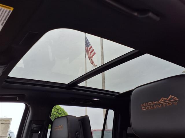 2025 Chevrolet Suburban High Country