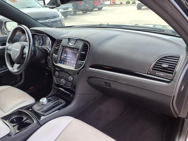 2021 Chrysler 300 S V8