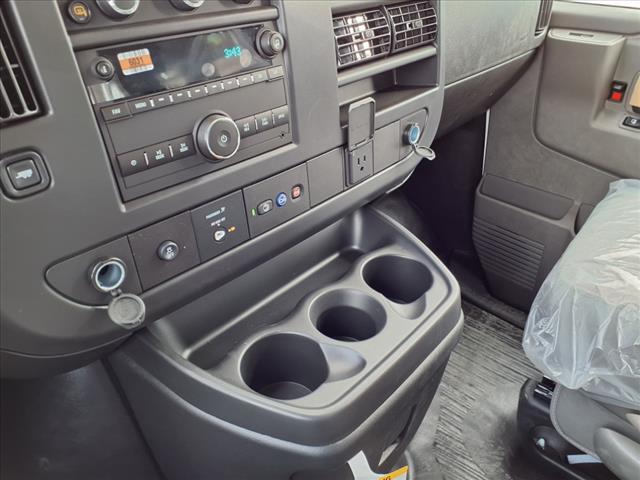 2025 Chevrolet Express 2500