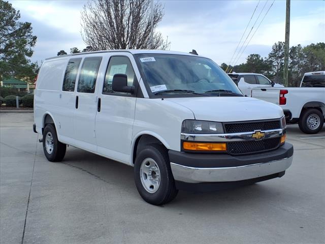 2025 Chevrolet Express 2500