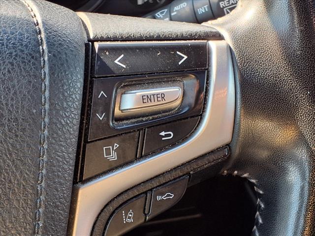 2017 Toyota Land Cruiser Base