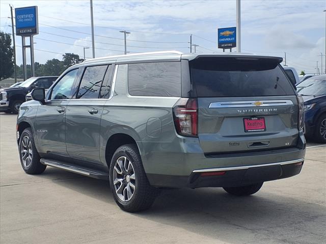 2023 Chevrolet Suburban LT