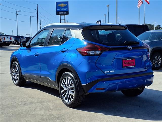 2022 Nissan Kicks SV