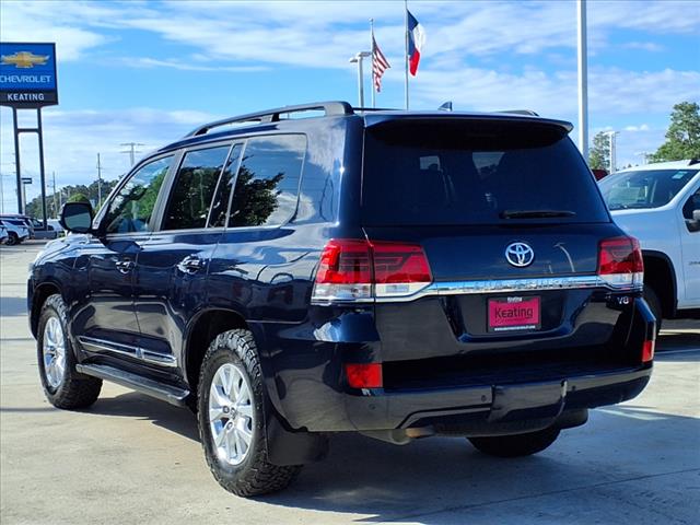 2017 Toyota Land Cruiser Base