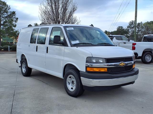 2025 Chevrolet Express 2500