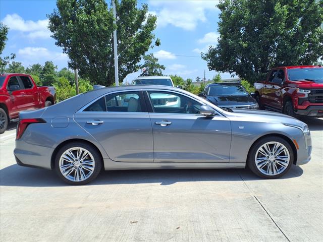 2022 Cadillac CT4 Premium Luxury