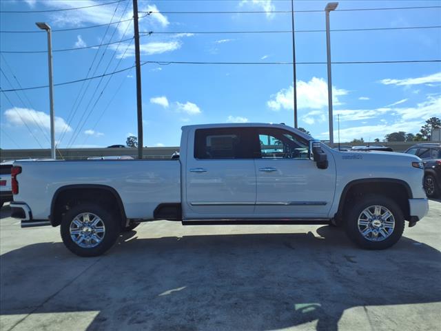 2025 Chevrolet Silverado 3500HD High Country