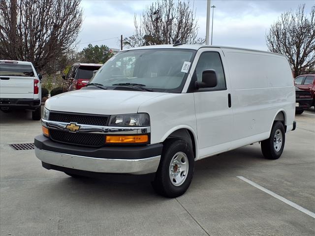 2025 Chevrolet Express 2500