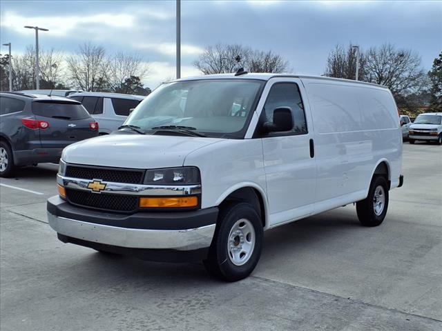 2025 Chevrolet Express 2500