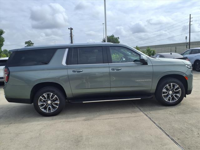 2023 Chevrolet Suburban LT