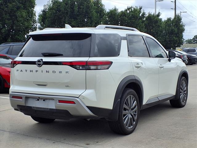 2024 Nissan Pathfinder SL