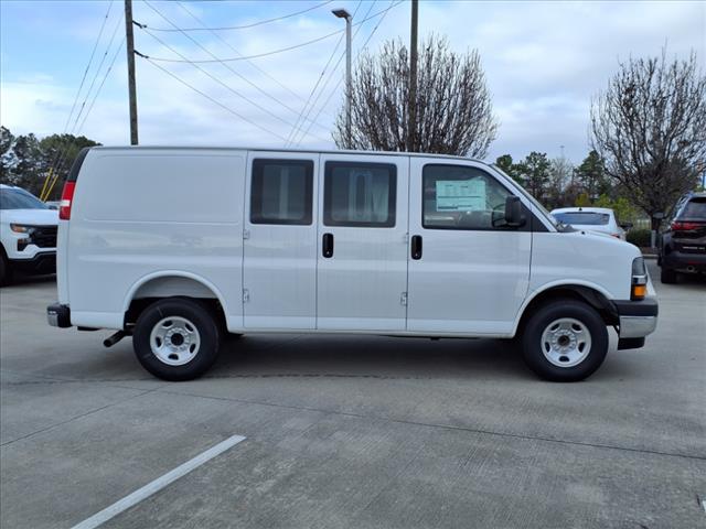 2025 Chevrolet Express 2500