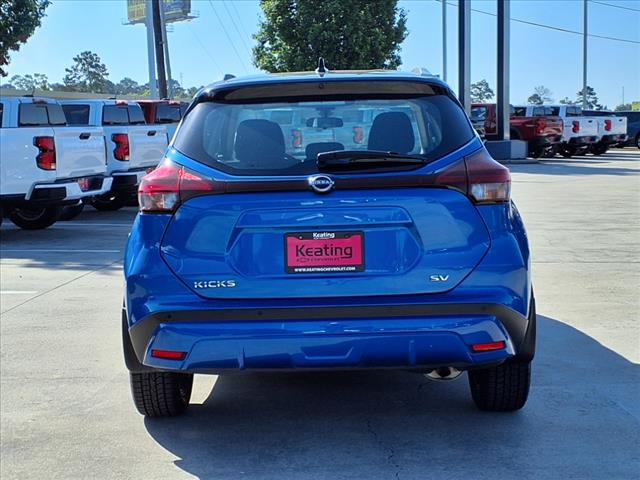 2022 Nissan Kicks SV