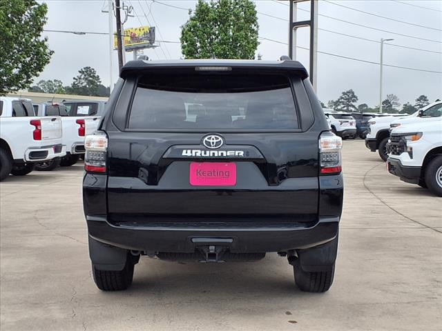 2022 Toyota 4Runner SR5