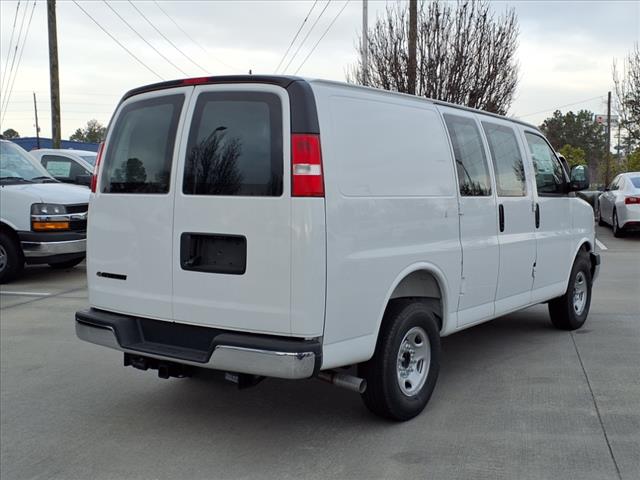 2025 Chevrolet Express 2500