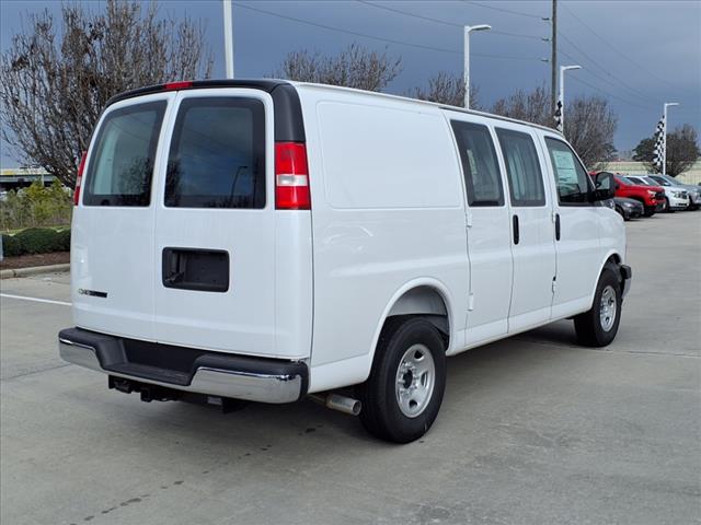 2025 Chevrolet Express 2500