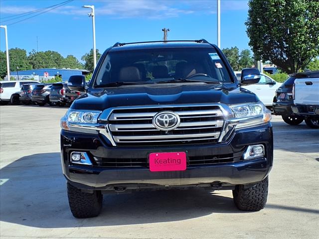 2017 Toyota Land Cruiser Base