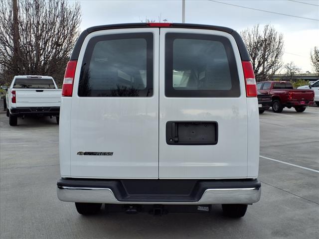 2025 Chevrolet Express 2500