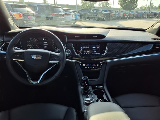 2023 Cadillac XT6 Premium Luxury