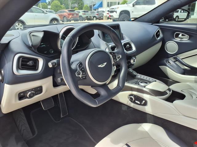 2023 Aston Martin Vantage Base