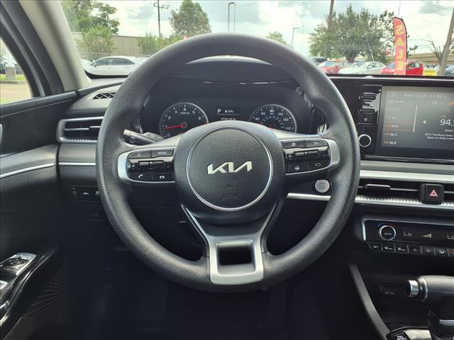 2022 Kia K5 LXS