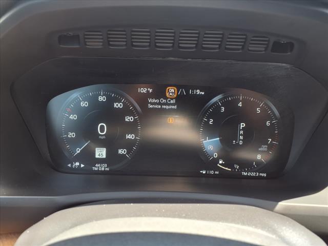 2022 Volvo XC90 T5 Momentum
