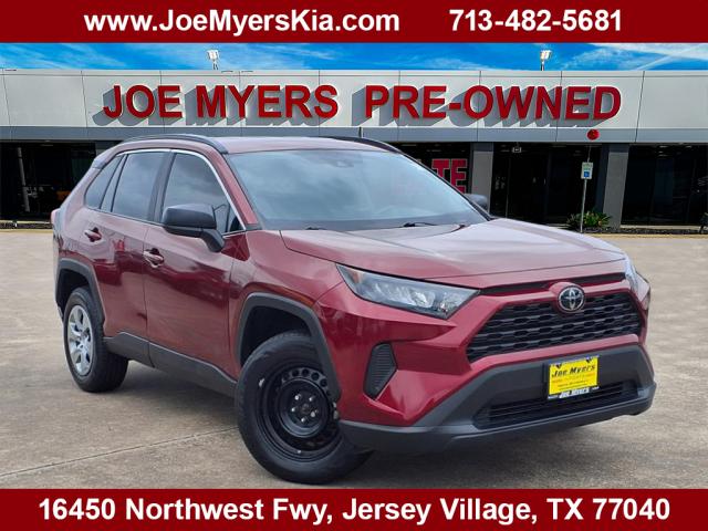 2020 Toyota RAV4 LE
