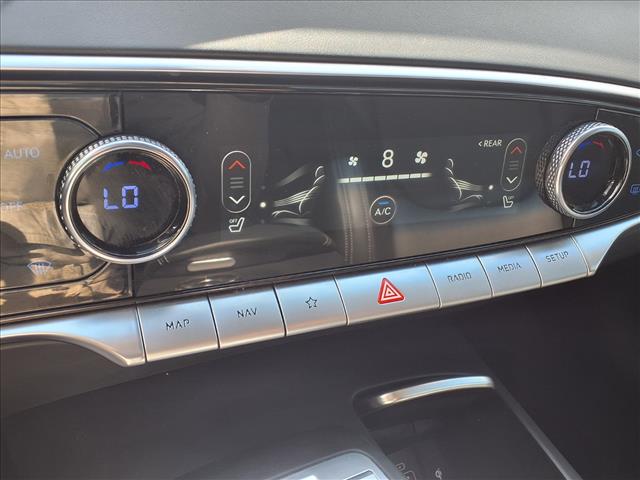2023 Genesis GV70 2.5T