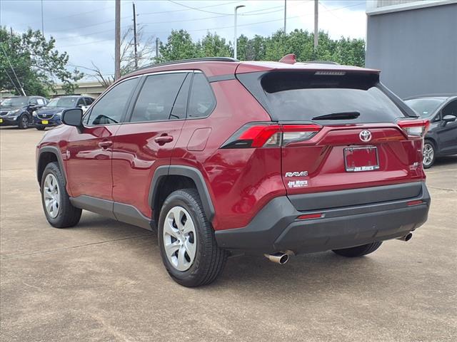 2020 Toyota RAV4 LE
