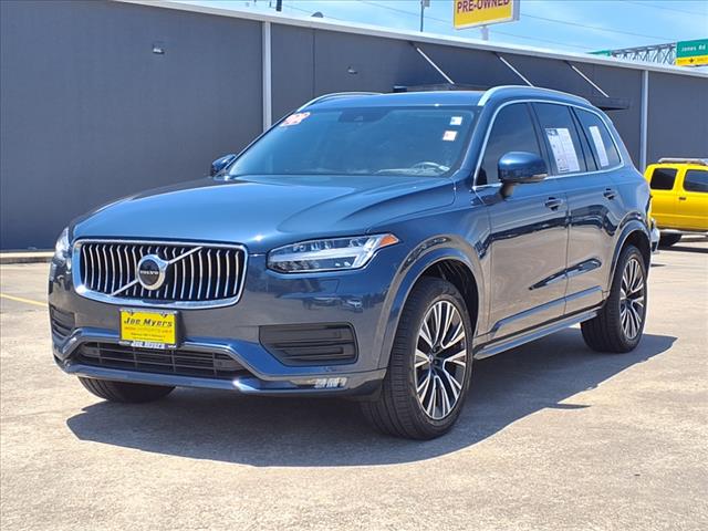 2022 Volvo XC90 T5 Momentum