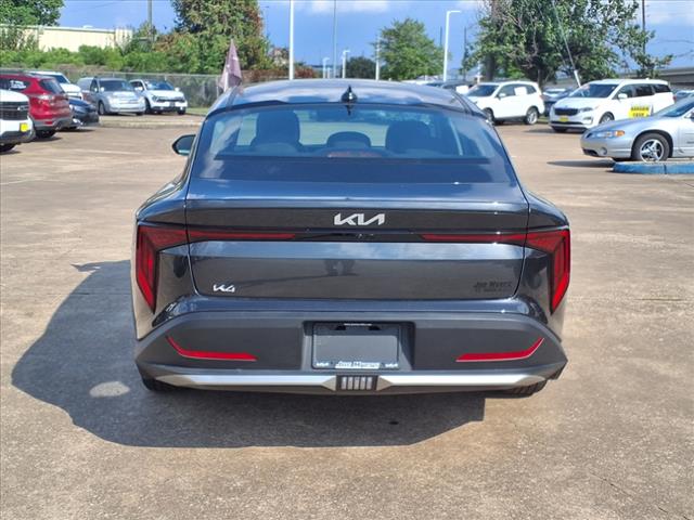 2025 Kia K4 LXS