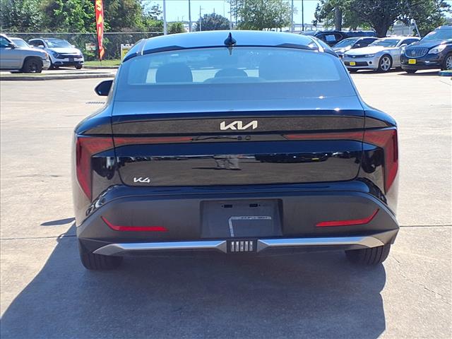 2025 Kia K4 LXS