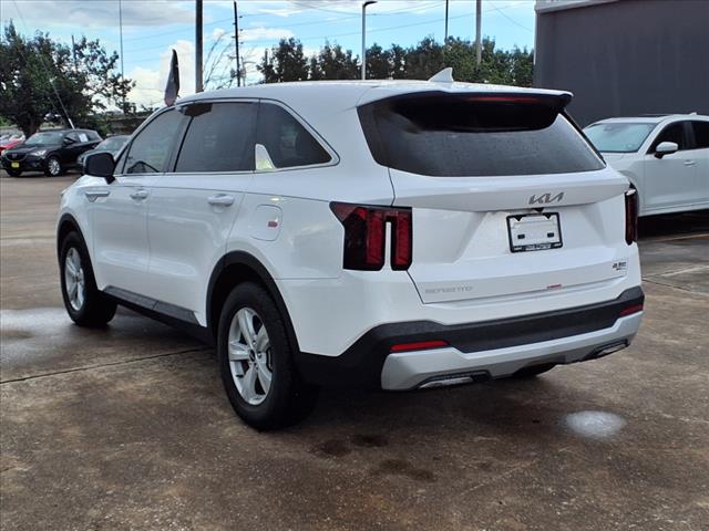 2025 Kia Sorento LX