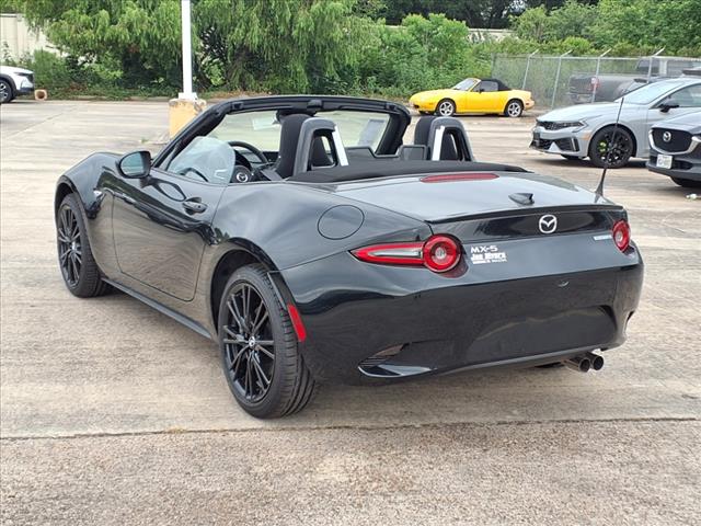 2025 Mazda MX-5 Miata Club