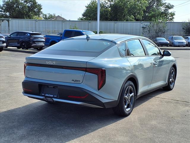 2025 Kia K4 LXS
